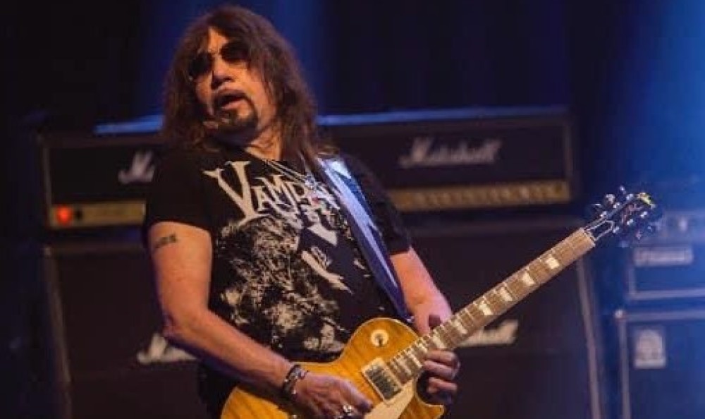 Ace Frehley in concerto